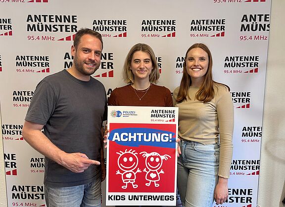 Tino Tiede (ANTENNE MÜNSTER), Luisa Baier (Polizei), Malena Stöhler (ANTENNE MÜNSTER)